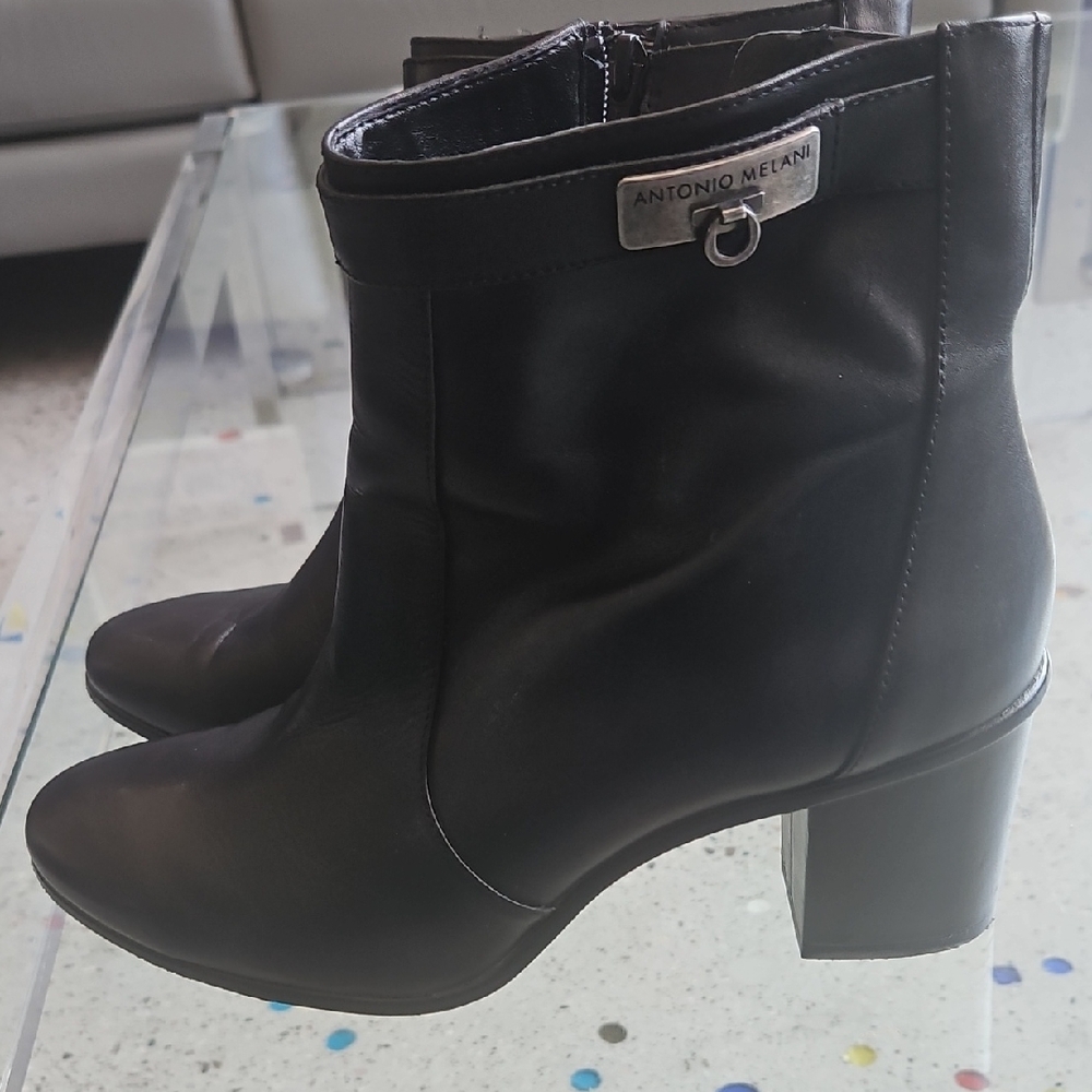 ANTONIO MELANI Black Leather Ankle Boots with Block Heel Sz 10